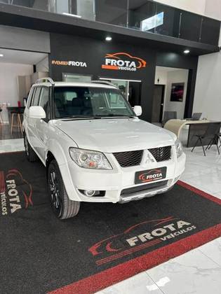 MITSUBISHI PAJERO TR4 2.0 4X2 16V 140CV FLEX 4P AUTOMÁTICO MITSUBISHI PAJERO TR4 2.0 4X2 16V 140CV FLEX 4P AUTOMÁTICO